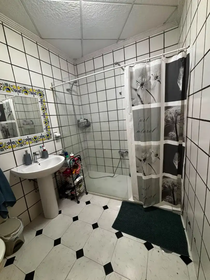 Baño de Piso en venta en Bigastro con Amueblado