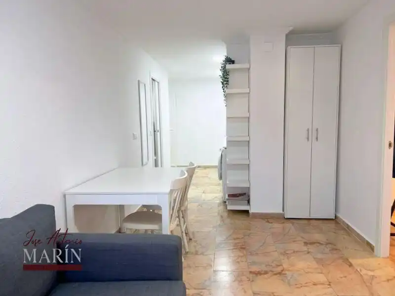 Oficina amb ascensor en venda a Avenida Avenida Sinforiano Madroñero