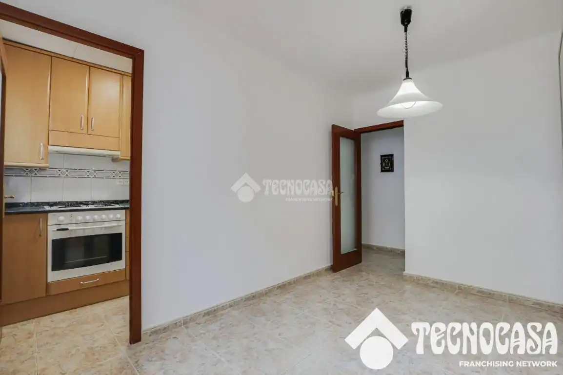 Habitación de Piso en venta en Barcelona con Balcón