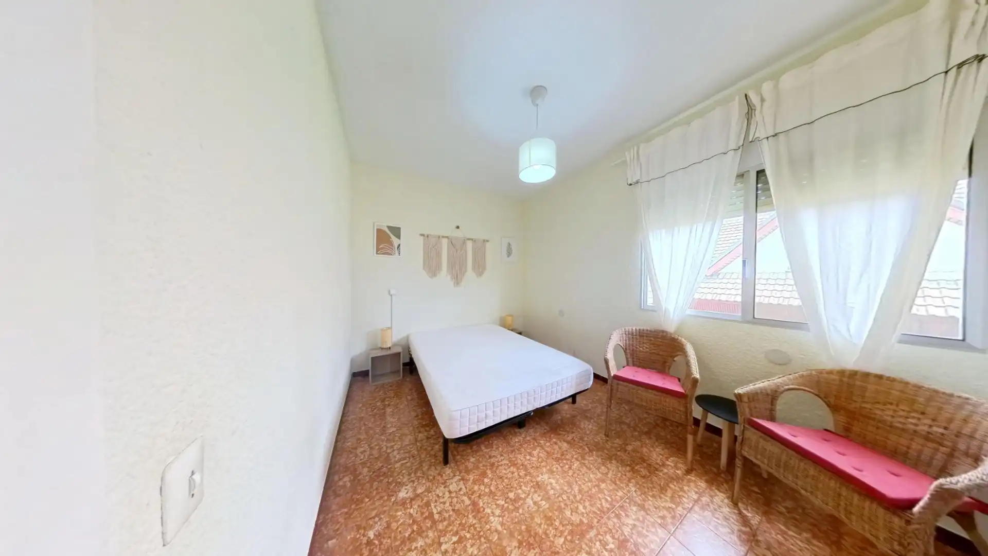 Dormitori de Apartament de lloguer en Cambrils amb Aire condicionat, Calefacció i Terrassa