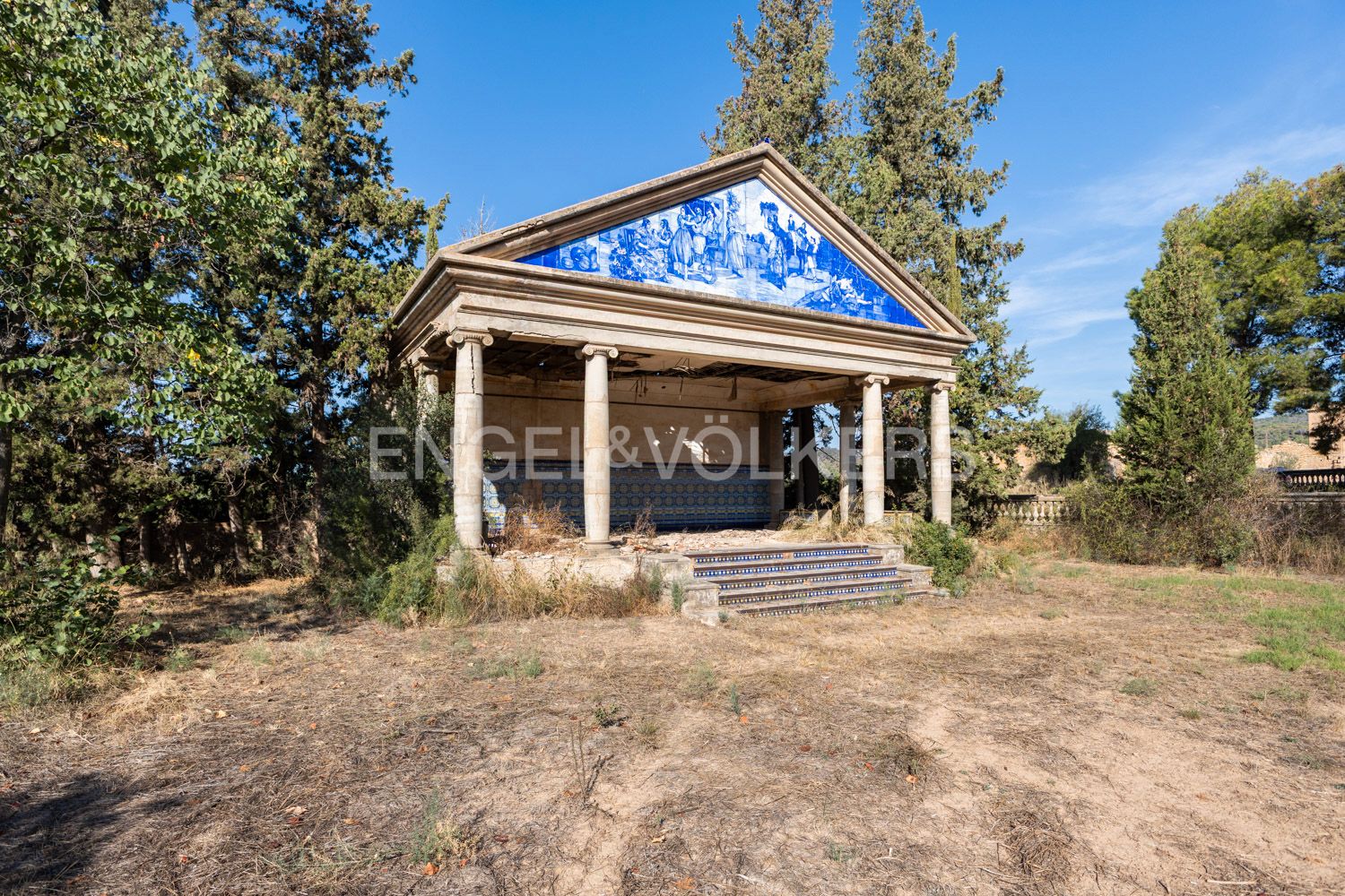 Vista exterior de Casa o chalet en venta en Llíria con Calefacción, Jardín privado y Parquet