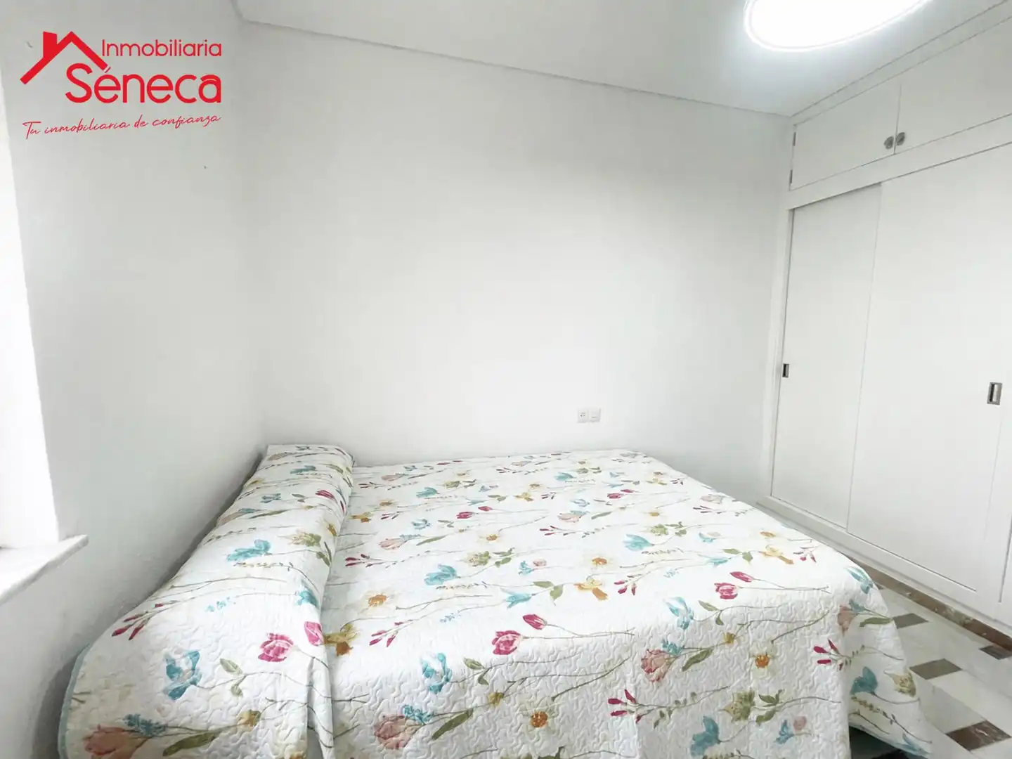 Habitación de Piso de alquiler en Córdoba con Aire acondicionado, Terraza y Amueblado
