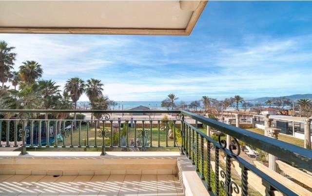 Ático en Alquiler en Carrer de l'Illa de Xipre, 21 en Ciudad Jardín