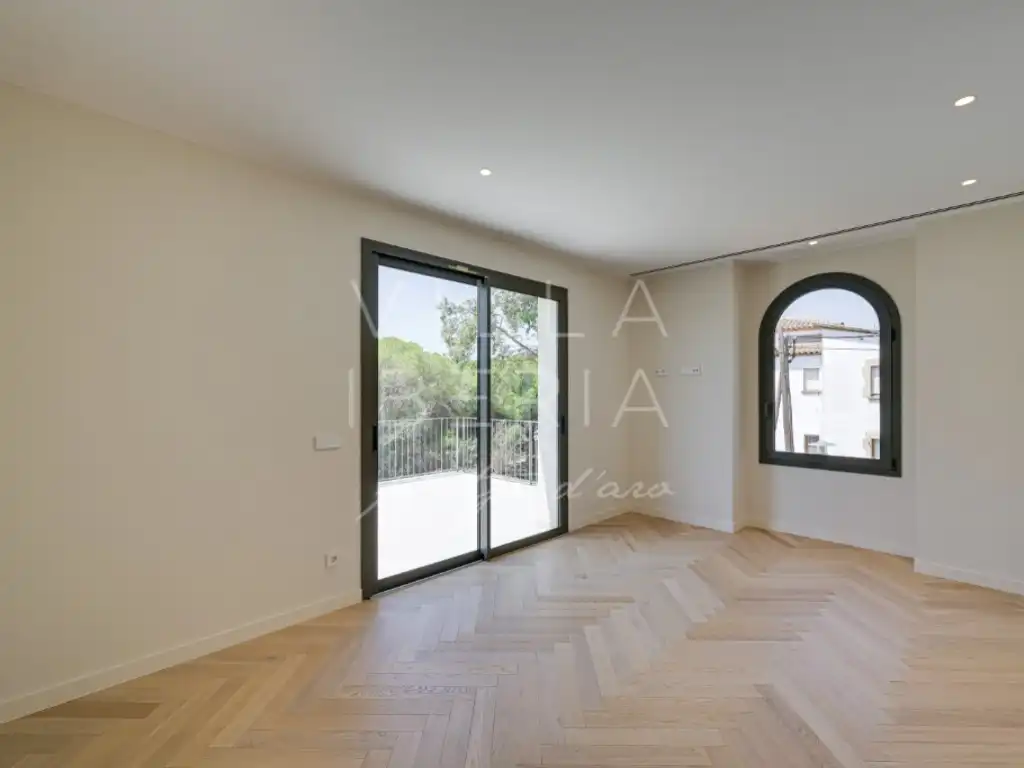 Dormitori de Casa o xalet en venda en Castell d'Aro, Platja d'Aro i s'Agaró amb Aire condicionat, Calefacció i Jardí privat
