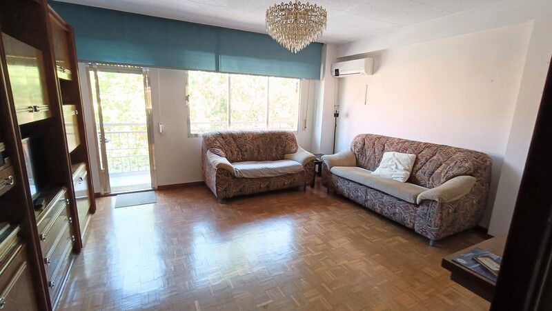 Sala d'estar de Pis en venda en  Madrid Capital amb Aire condicionat, Calefacció i Terrassa