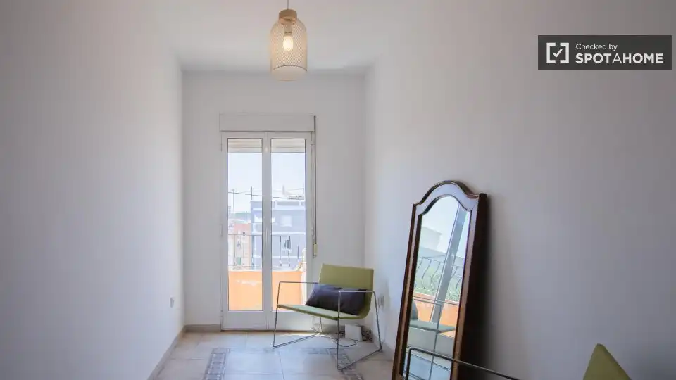 Zimmer in El Cabanyal - El Canyamelar
