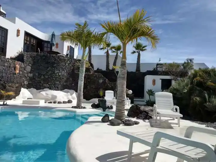 Vista exterior de Casa o chalet en venta en Teguise