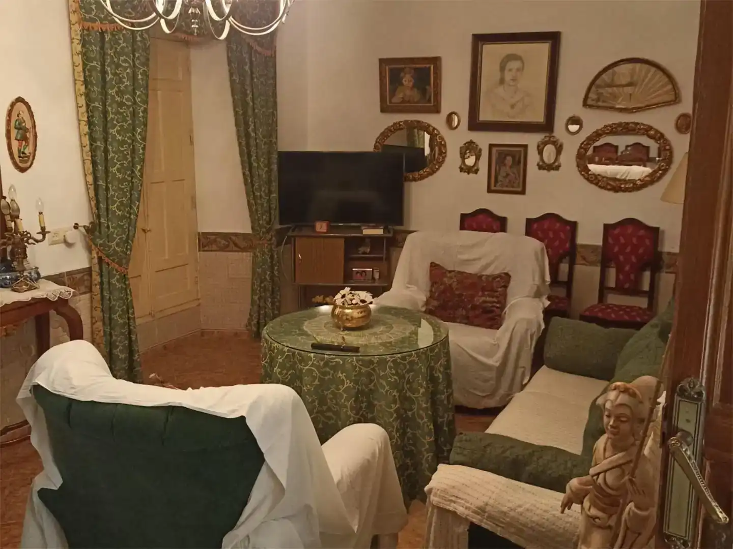 Sala de estar de Planta baja en venta en Carrión de Calatrava con Trastero y Amueblado