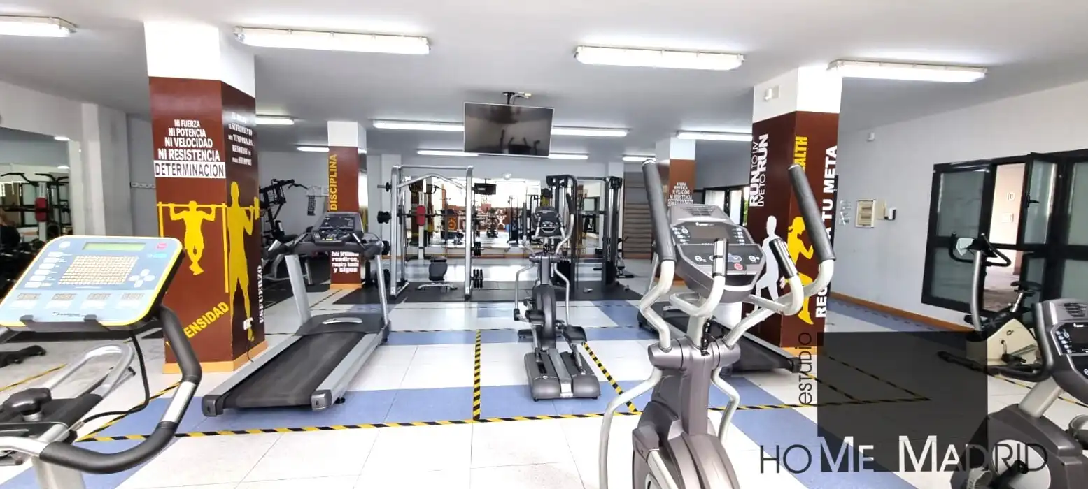 Flat for sale in Madrid  with Air Conditioner, Heating and Storage room