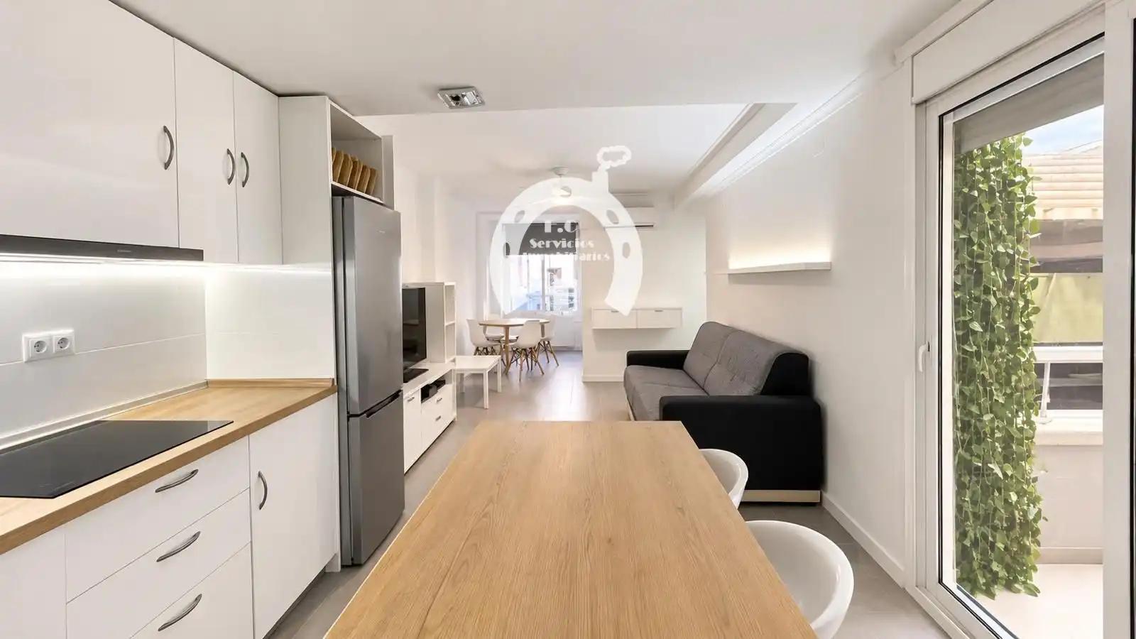 Kitchen of Flat for sale in Elche / Elx  with Air Conditioner