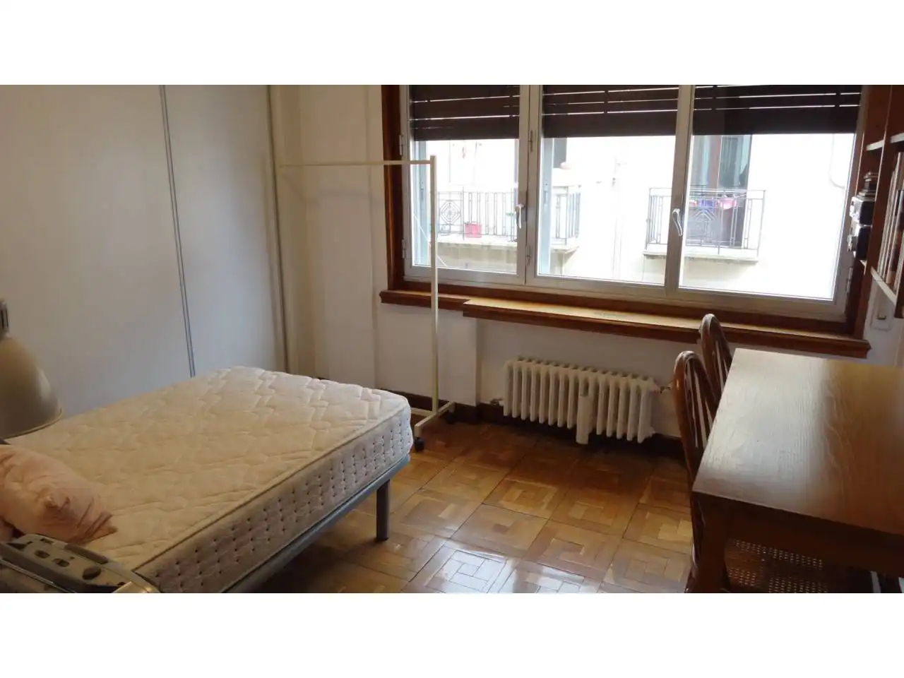 Habitación de Piso en venta en  Pamplona / Iruña con Calefacción, Parquet y Trastero
