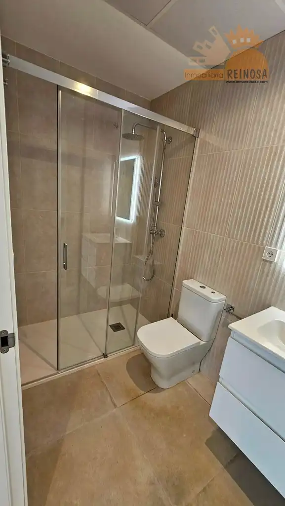 Baño de Planta baja en venta en Molina de Segura con Aire acondicionado, Jardín privado y Parquet