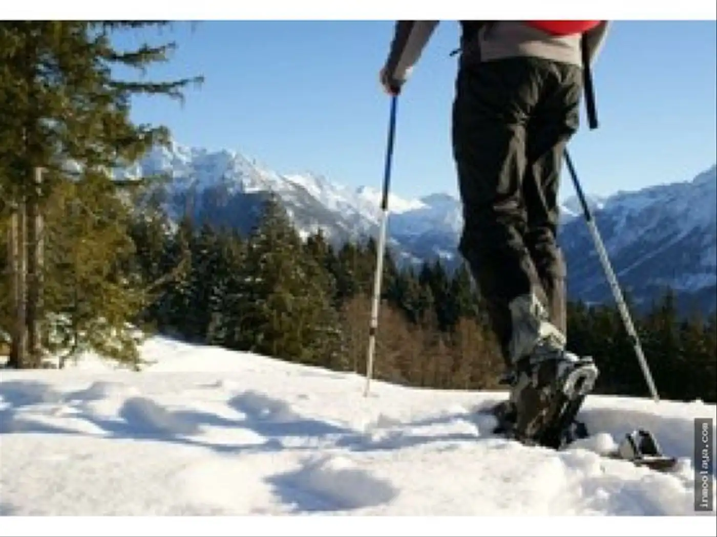 Außenansicht von Gebäude zum Verkauf in Alp