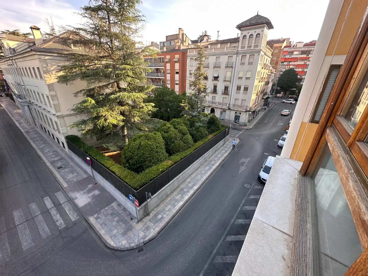 Außenansicht von Wohnungen zur Miete in Cuenca mit Heizung, Möbliert und Waschmaschine