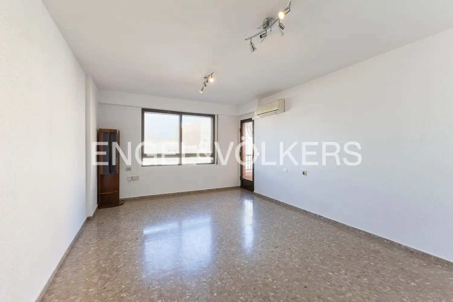 Piso en venta en Sagunto / Sagunt con Aire acondicionado, Calefacción y Balcón