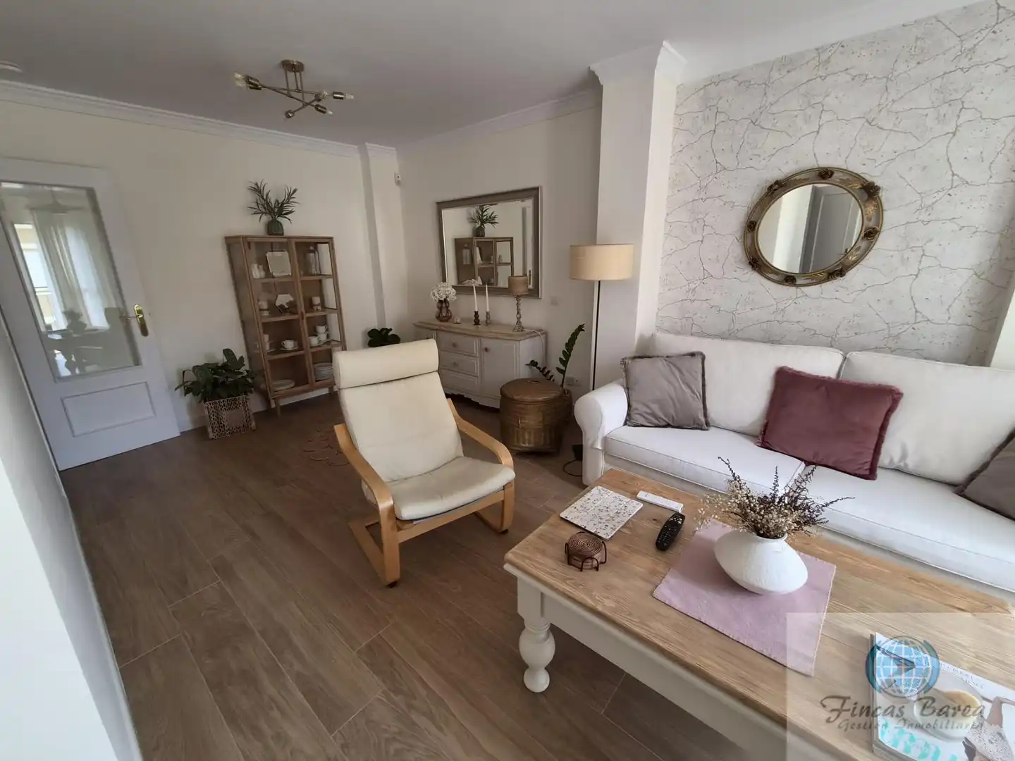 Sala de estar de Piso de alquiler en Fuengirola con Balcón