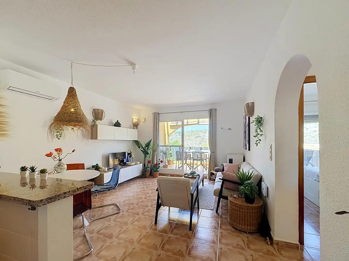 Sala d'estar de Apartament en venda en Benitachell / El Poble Nou de Benitatxell amb Aire condicionat, Calefacció i Terrassa
