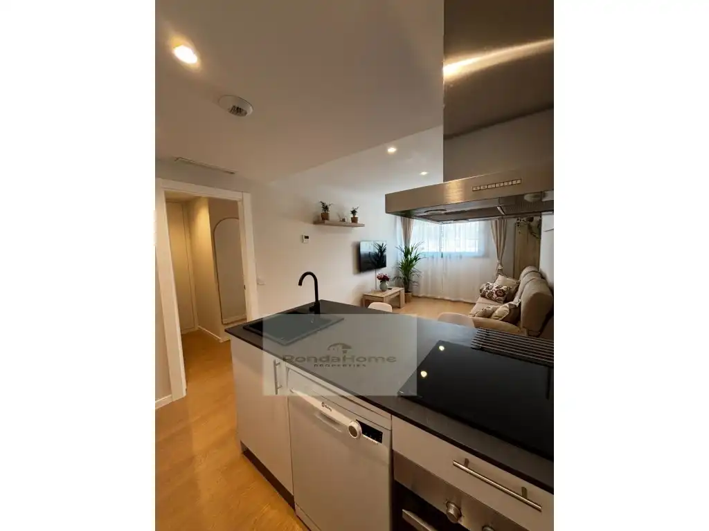 Wohnung zur Miete in Calle Emilio Prados, Los Rios