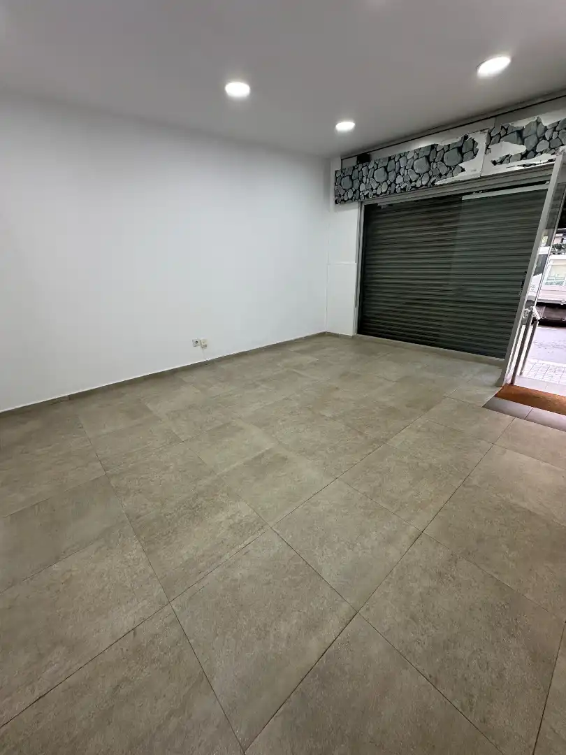 Commercial properties for rent in Badalona