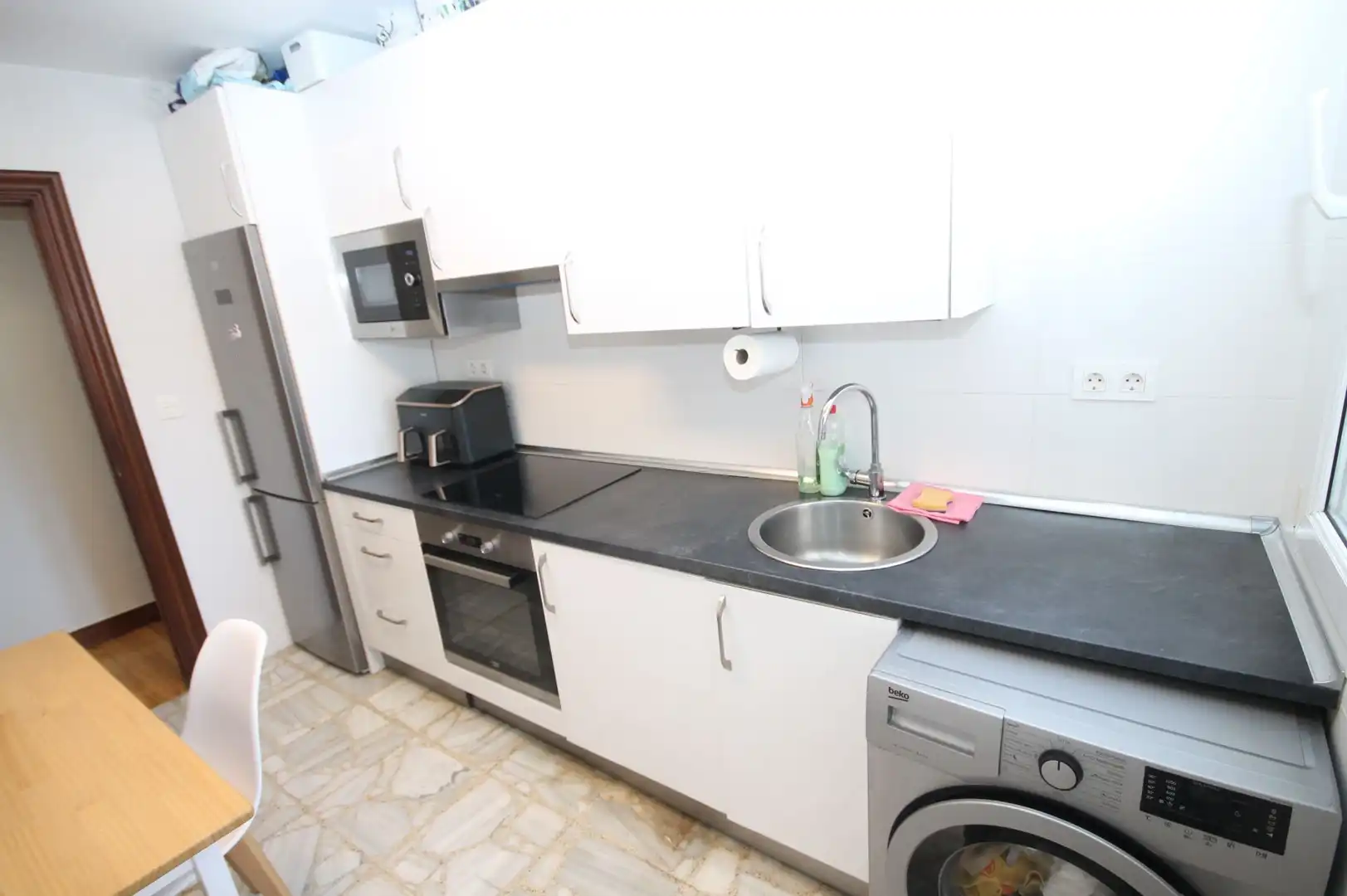 Cocina de Piso en venta en Santurtzi  con Terraza, Trastero y Amueblado