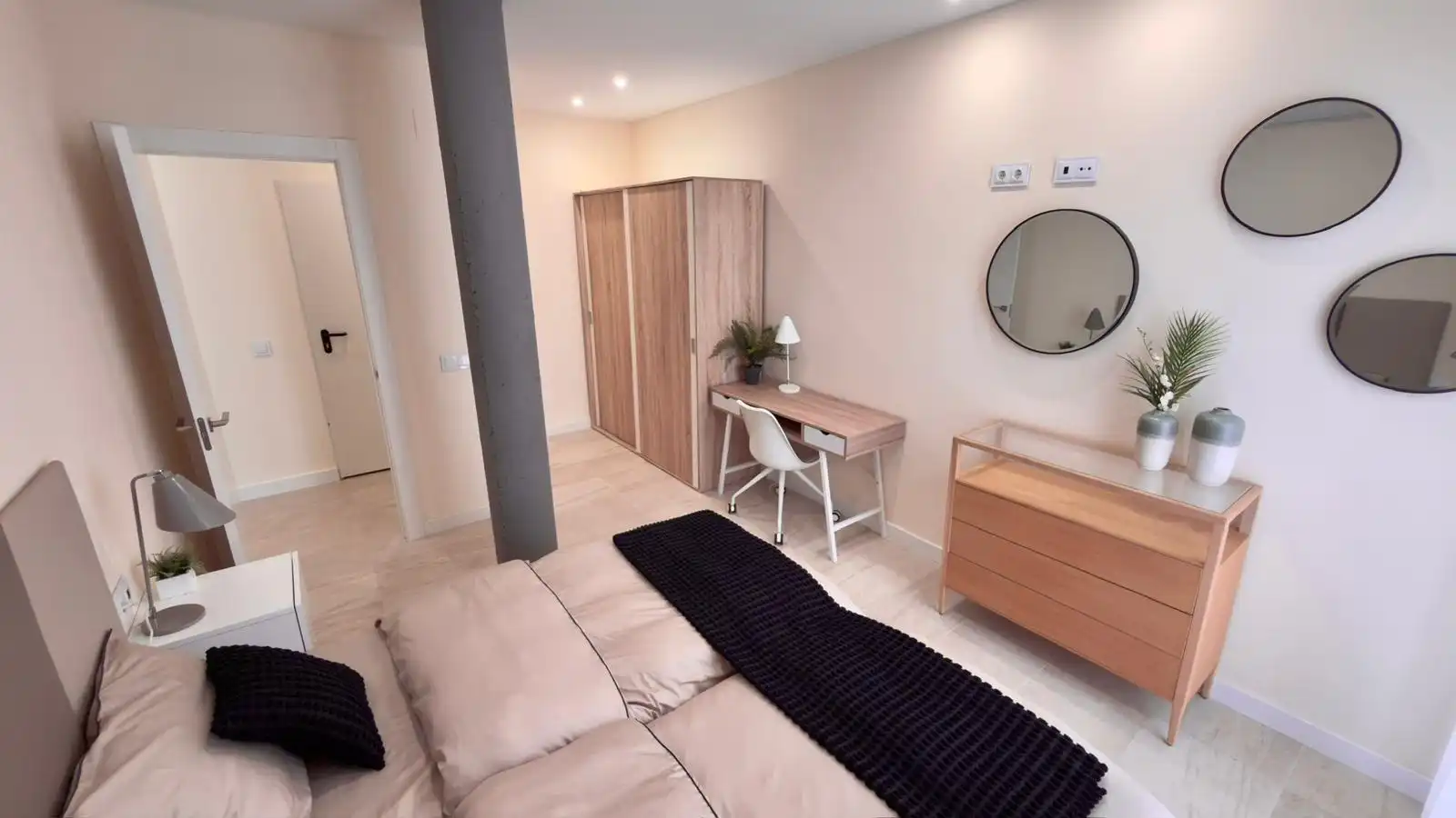 Casa o chalet de alquiler en Calle Londres, 9, Golf Bahía