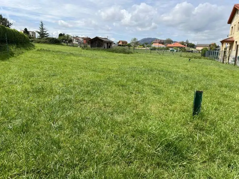 Finca rústica en venda en Siero