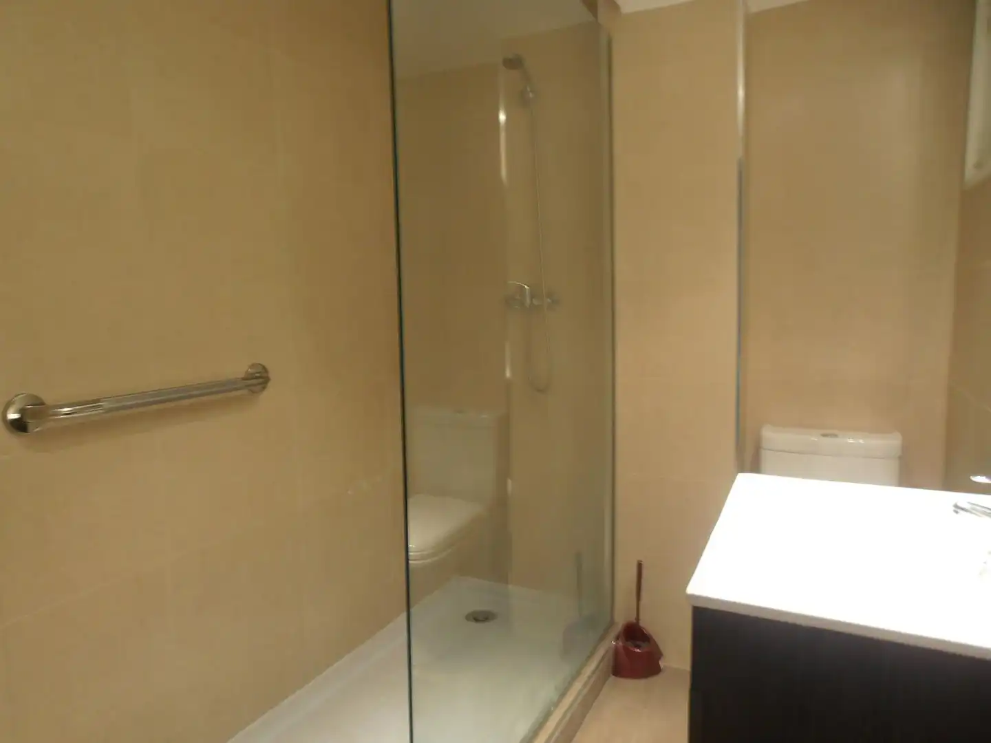Baño de Piso en venta en Sabadell con Calefacción, Terraza y Balcón