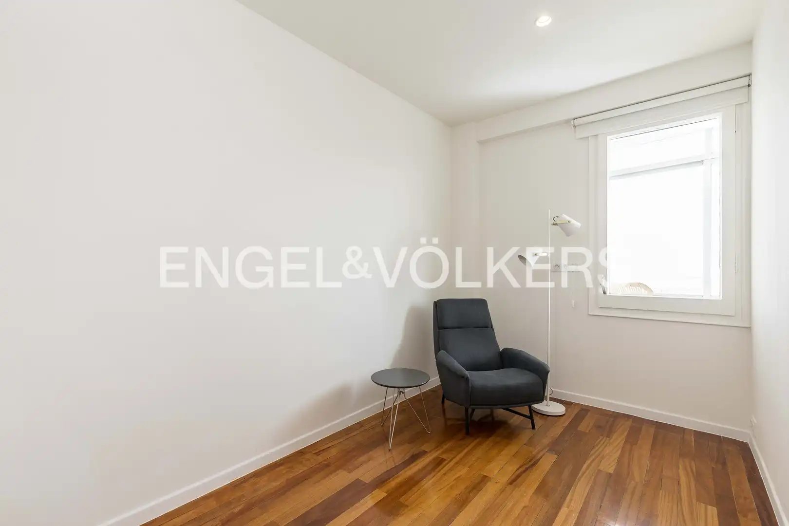 Living room of Flat for rent in Barcelona  with Air Conditioner, Heating and Parquet flooring