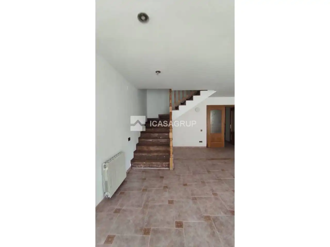 Detached homes for sale in Calle Font del Ferro, Ca n'Oriol
