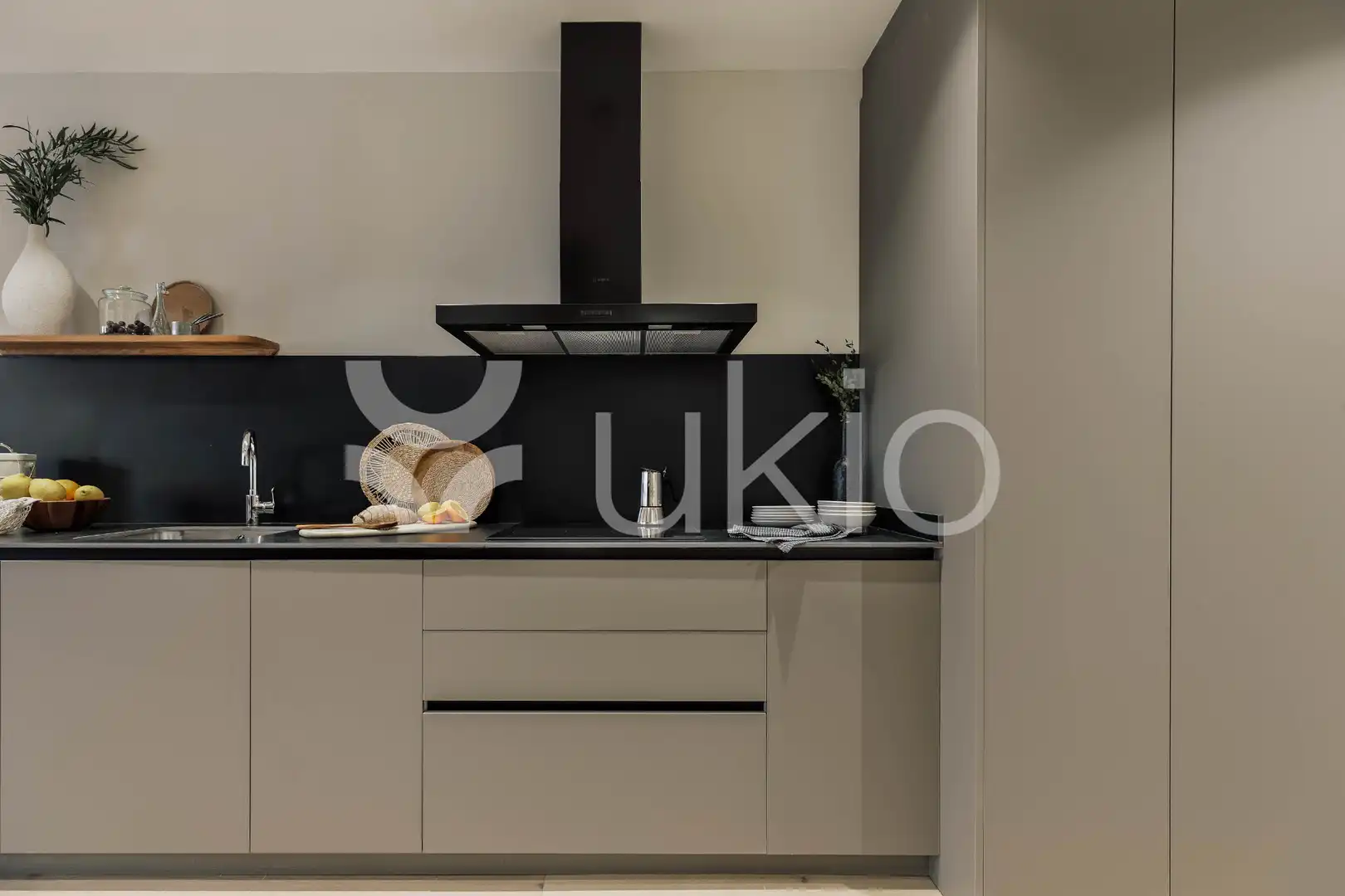 Cocina de Apartamento de alquiler en Barcelona con Aire acondicionado, Calefacción y Amueblado