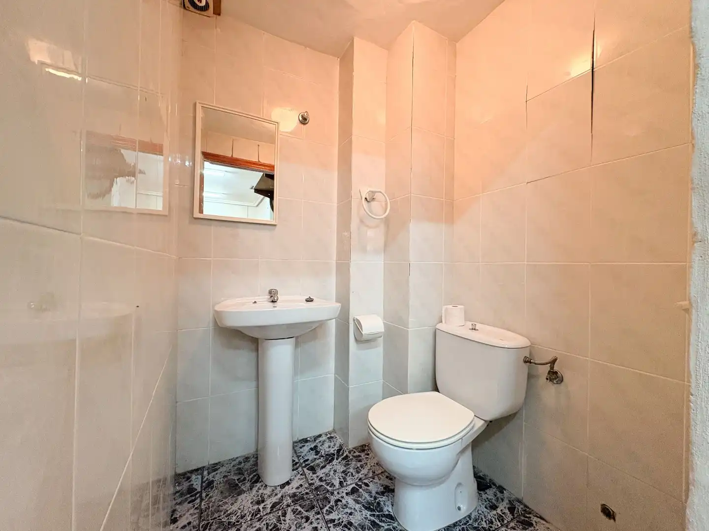 Baño de Local en venta en Callosa de Segura con Aire acondicionado