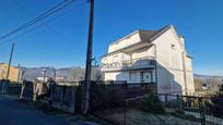 Vista exterior de Casa o xalet en venda en Pontevedra Capital  amb Jardí privat