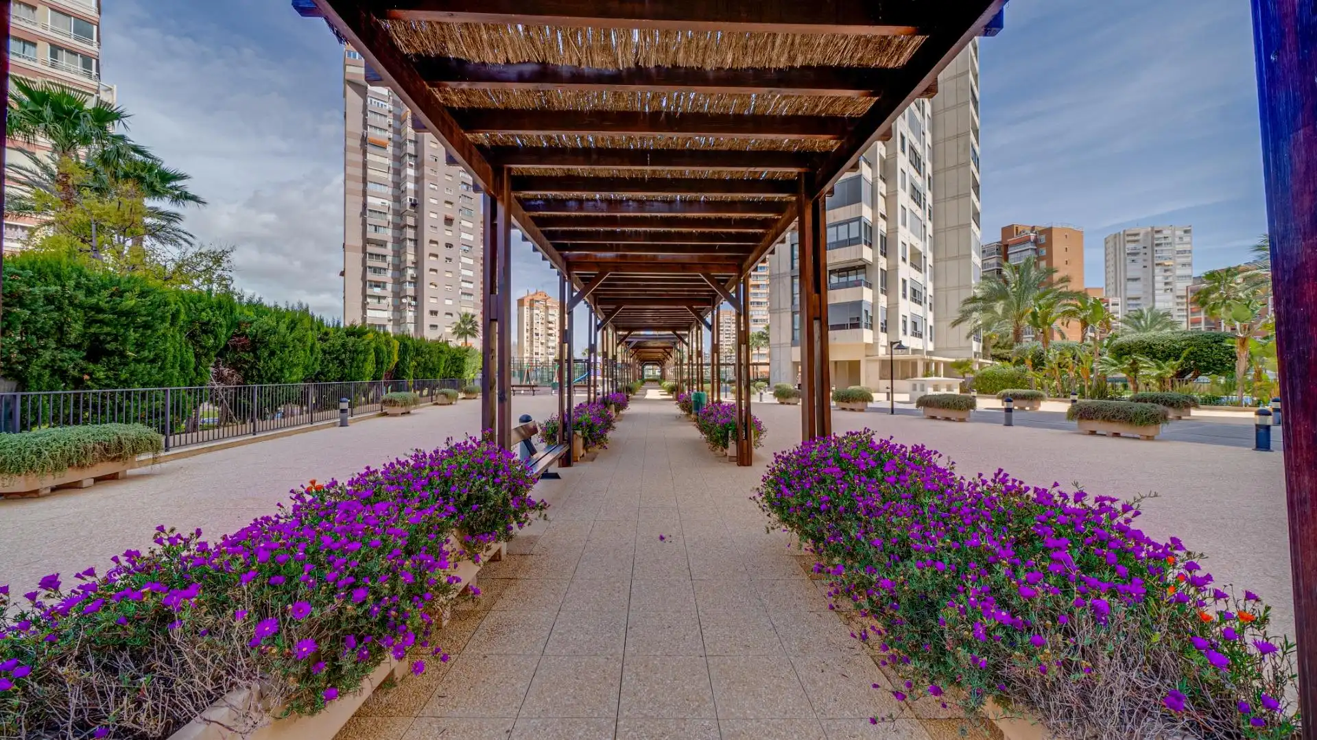 Apartament amb terrassa en venda a Avenida DERRAMADOR, imagen 32