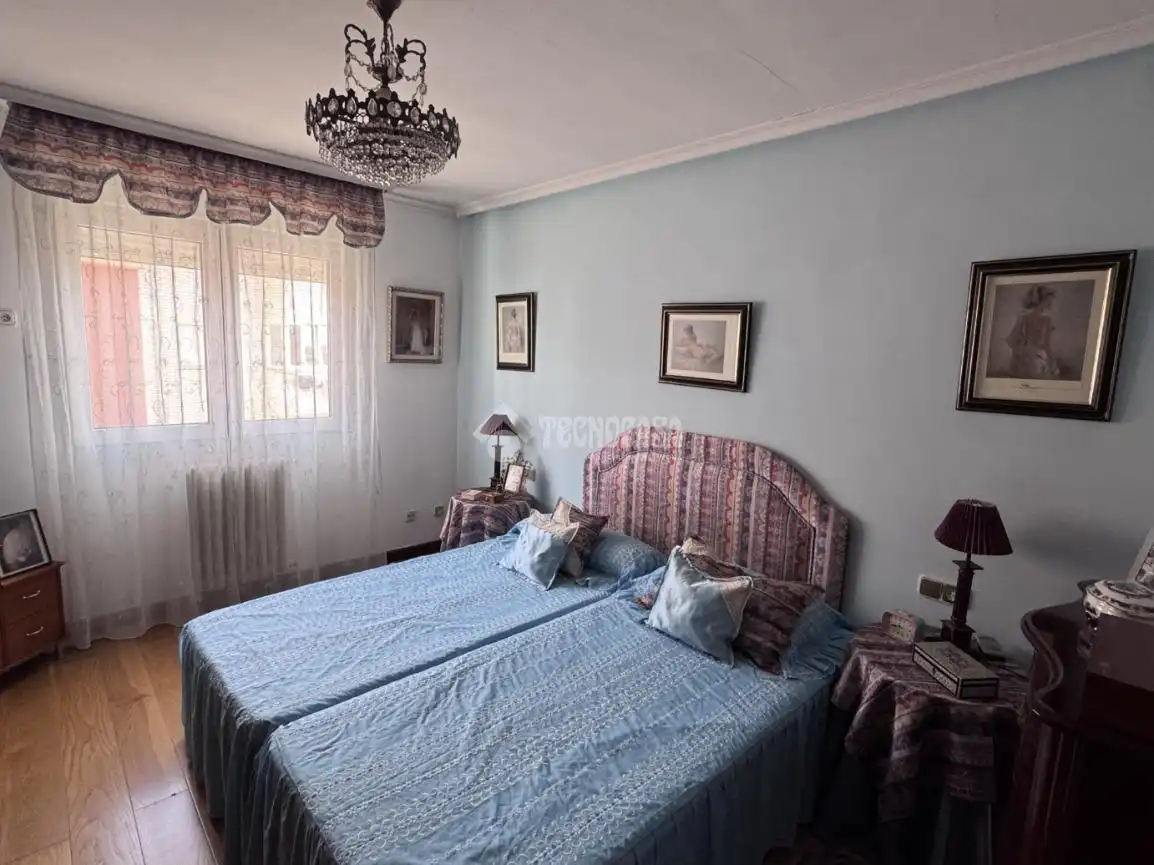 Schlafzimmer von Gebäude zum Verkauf in Villaquilambre