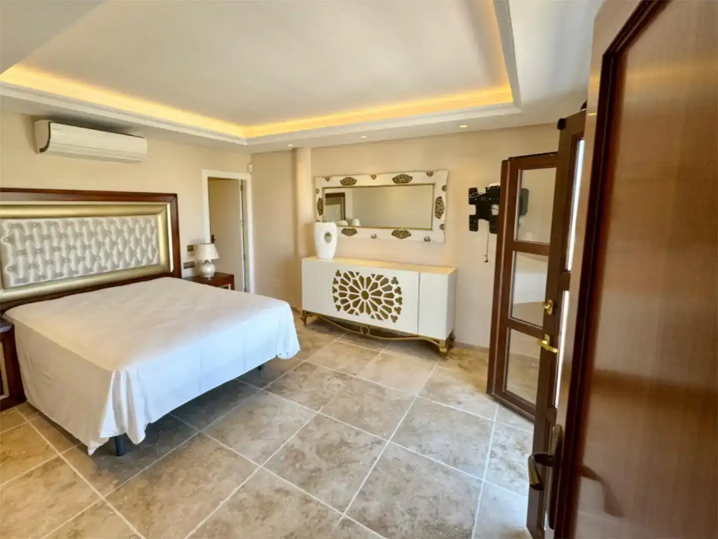 Habitación de Piso en venta en Estepona con Aire acondicionado, Jardín privado y Parquet