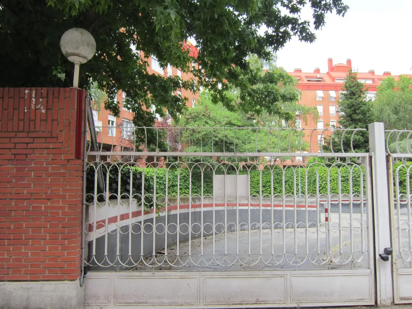 Garage for rent in Calle del Concejal Benito Martín Lozano, 10, Acacias