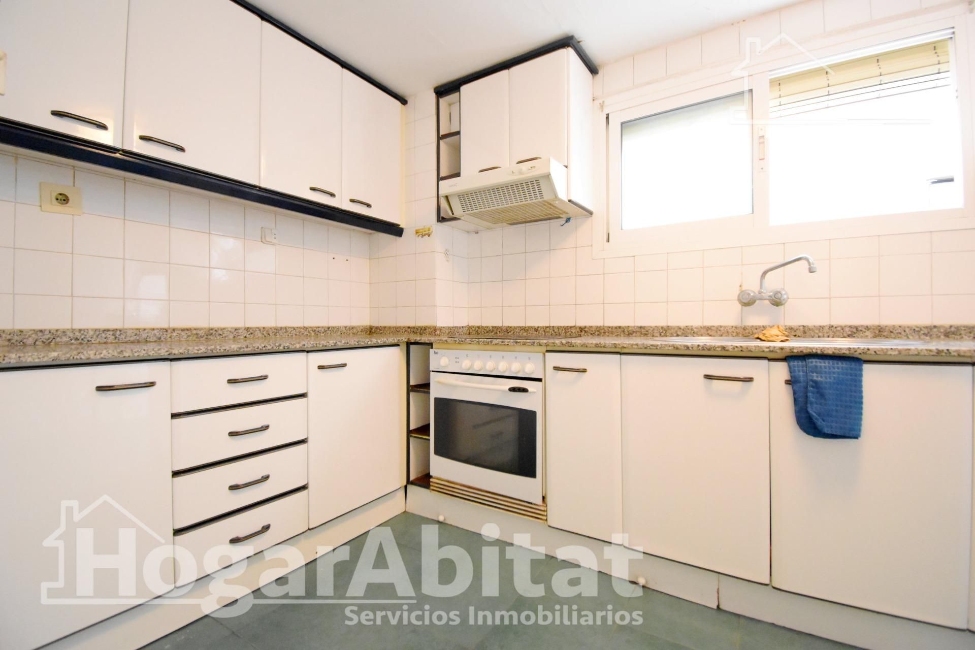 Kitchen of Flat for sale in Dénia  with Terrace and Balcony