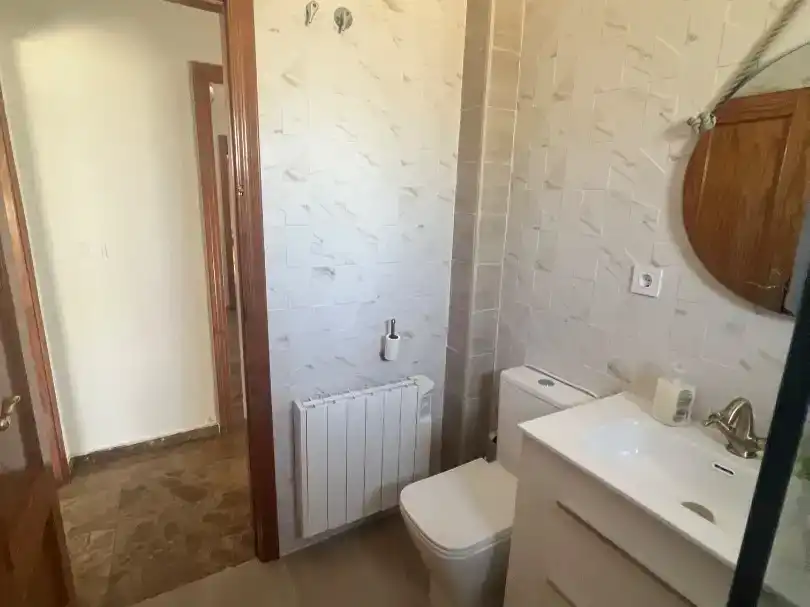 Bany de Pis en venda en Motril amb Aire condicionat, Moblat i Balcó
