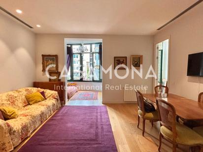 Exterior view of Apartment for sale in  Barcelona Capital  with Air Conditioner