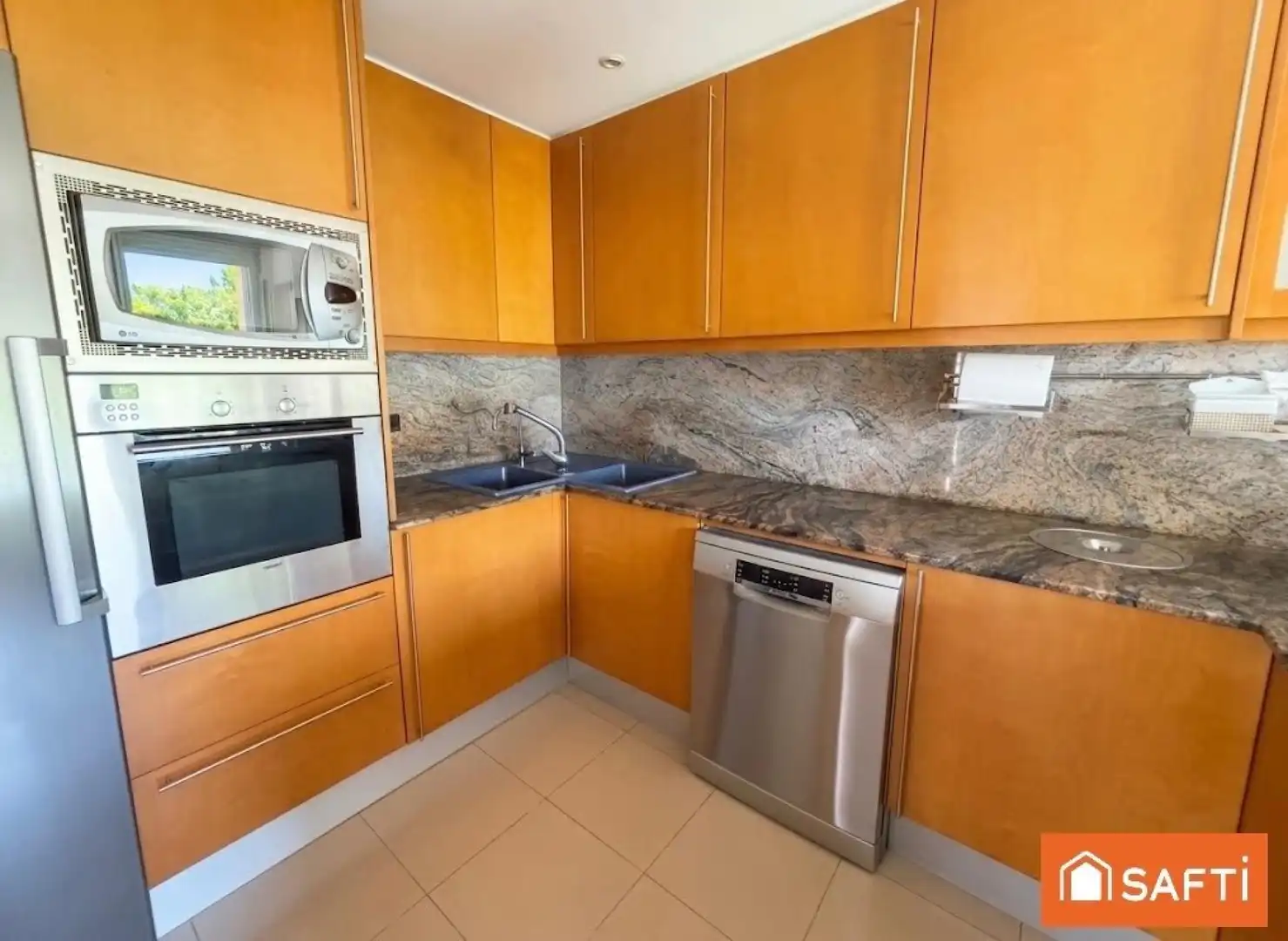Cuina de Casa o xalet en venda en Sant Pere de Ribes amb Calefacció