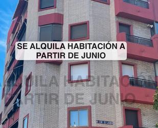 Vista exterior de Apartament de lloguer en  Sevilla Capital amb Moblat, Rentadora i Balcó