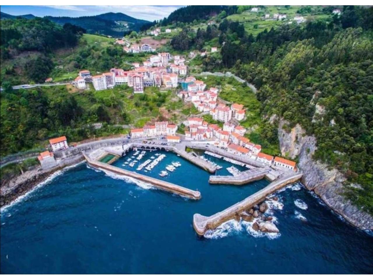 Vista exterior de Pis en venda en Elantxobe amb Traster