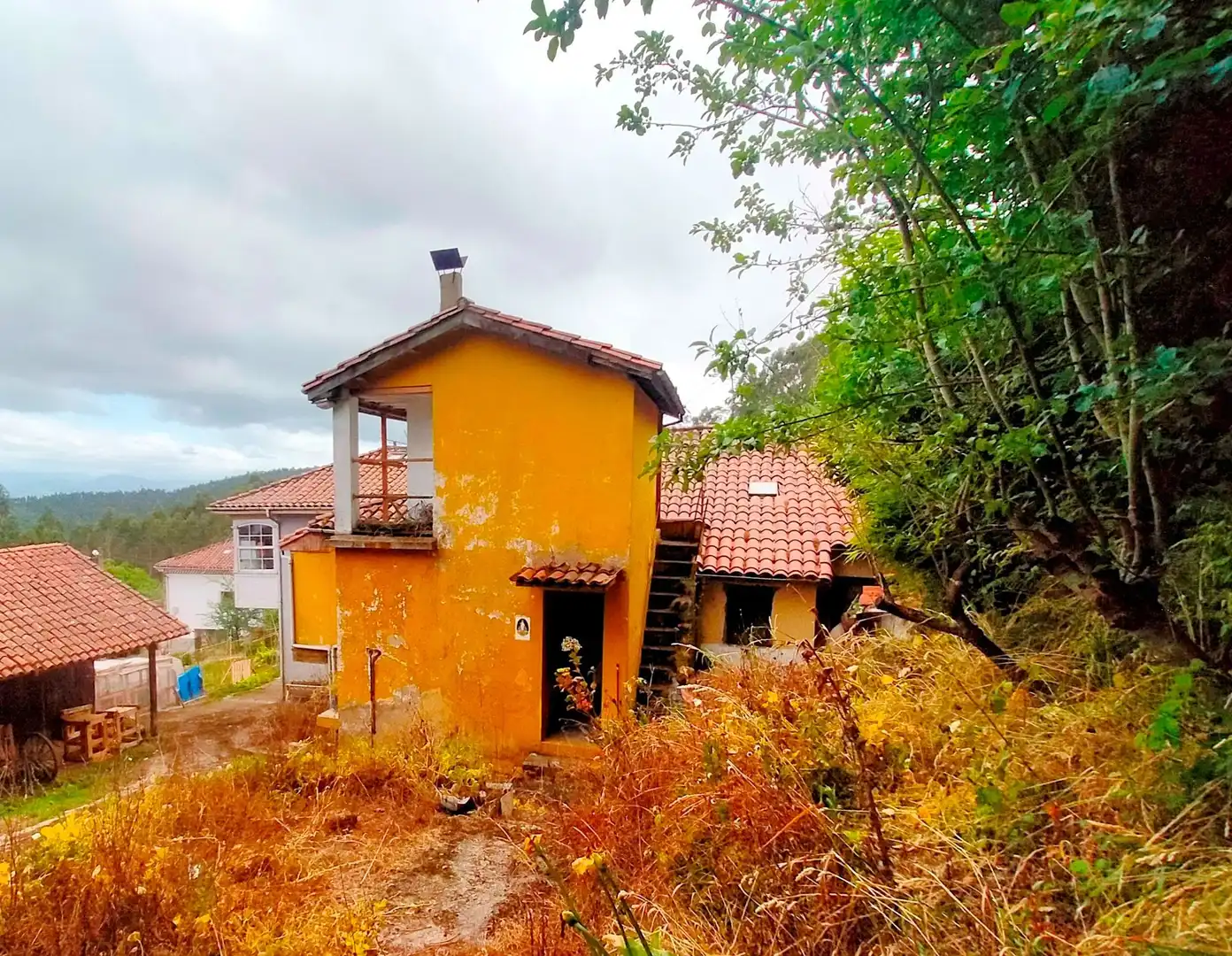 Außenansicht von Country house zum Verkauf in Pravia mit Terrasse und Abstellraum