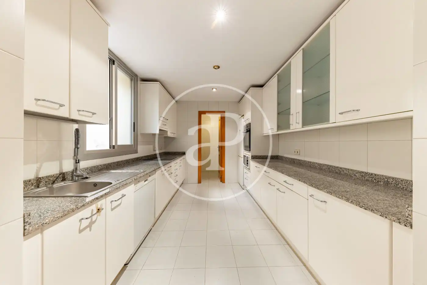 Cocina de Piso en venta en  Palma de Mallorca con Calefacción, Jardín privado y Terraza