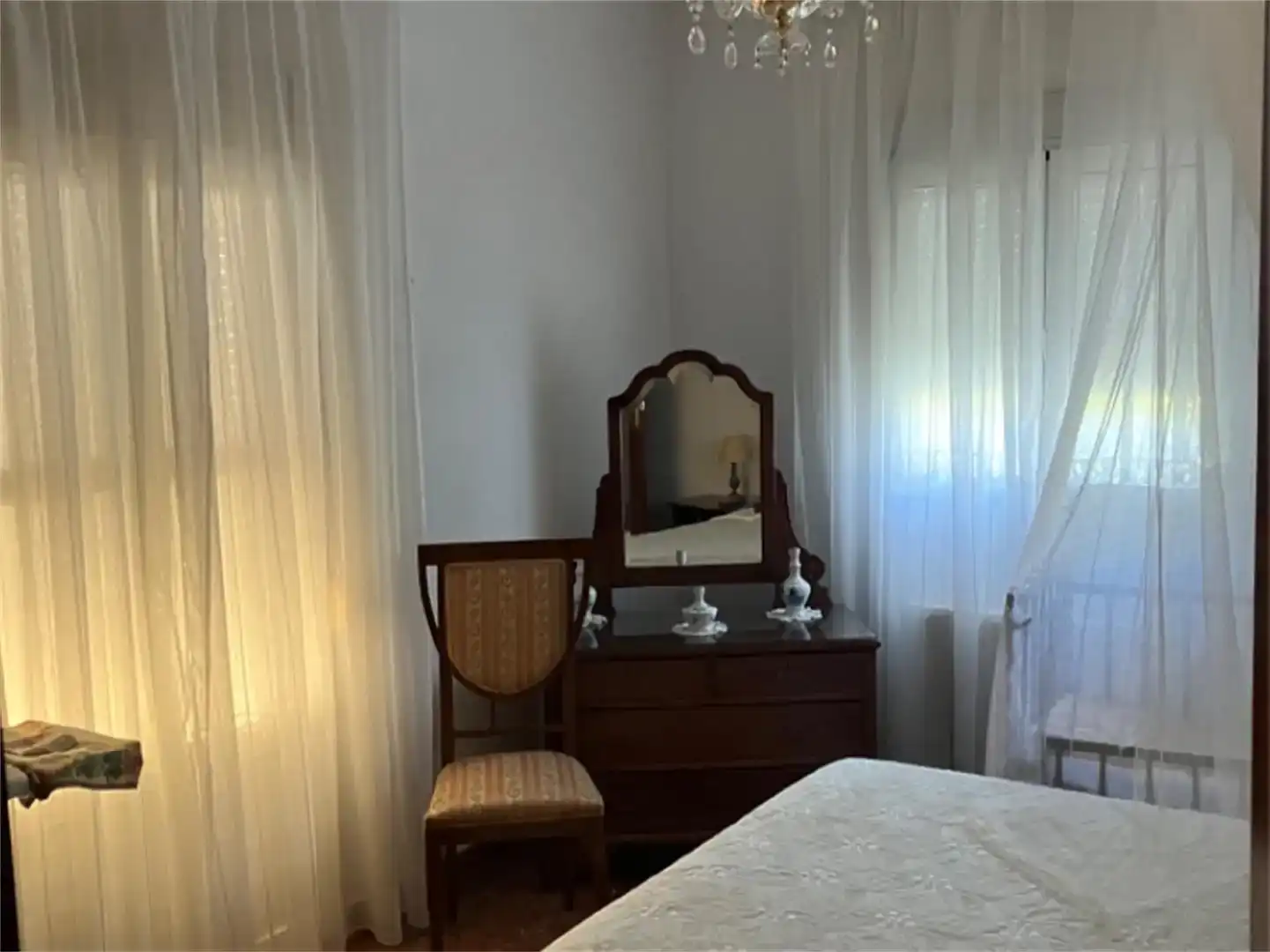 Dormitori de Casa o xalet en venda en Constantina amb Aire condicionat, Jardí privat i Traster