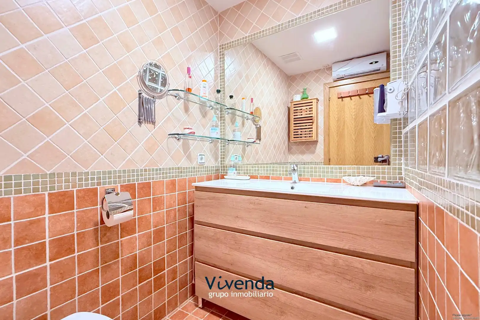 Badezimmer von Wohnung zum Verkauf in Arroyomolinos (Madrid) mit Klimaanlage, Heizung und Abstellraum