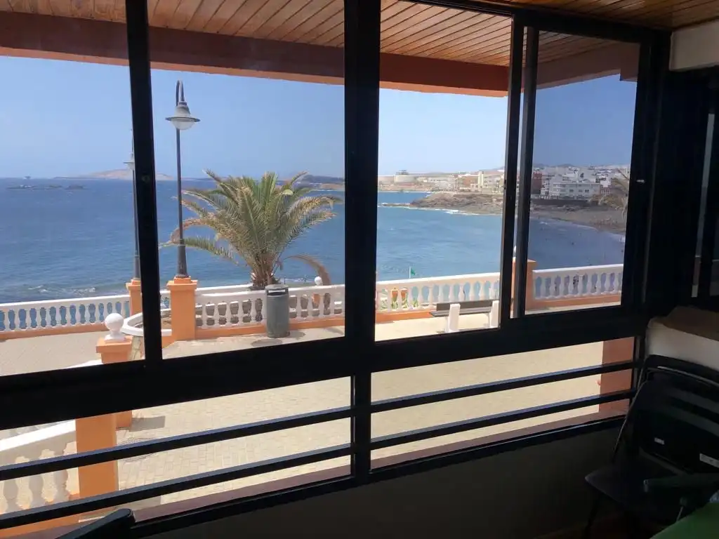 Pis de lloguer a Paseo Marítimo de Taliarte, 4, Playa del Hombre - Taliarte - Salinetas