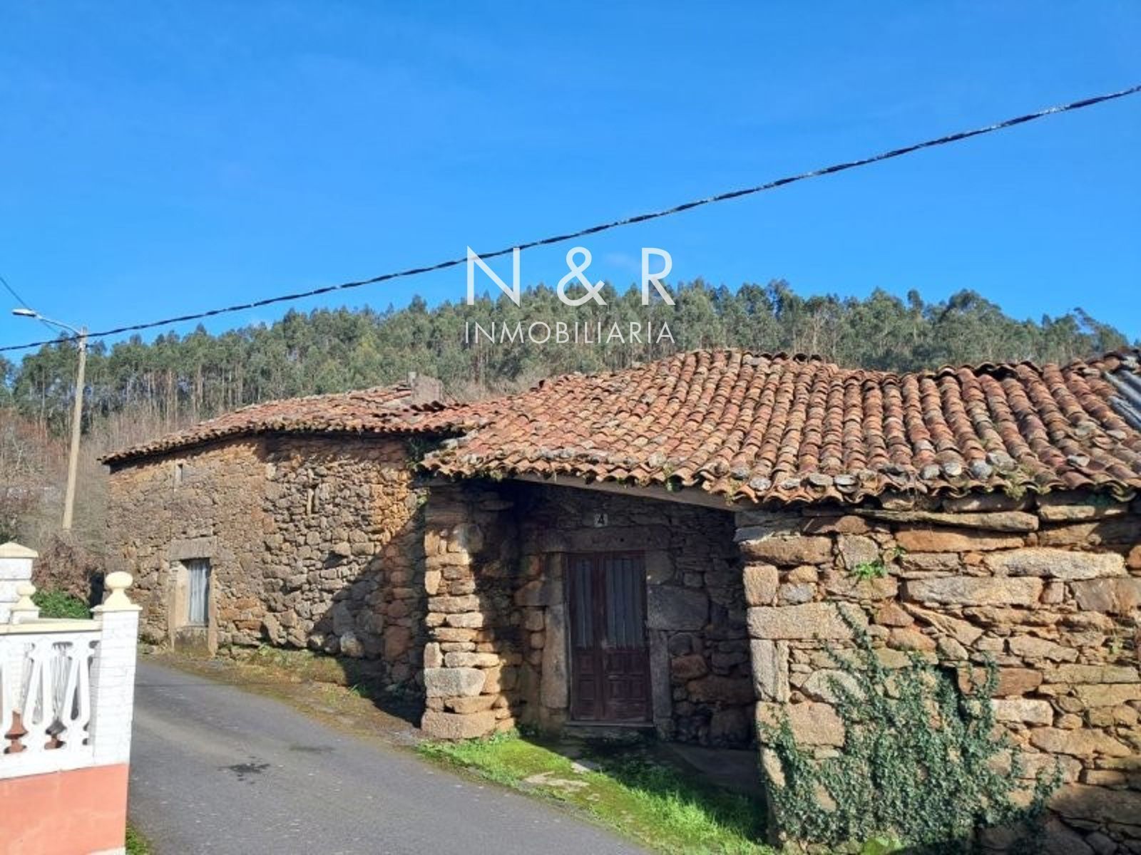 Vista exterior de Casa o xalet en venda en Santiago de Compostela 