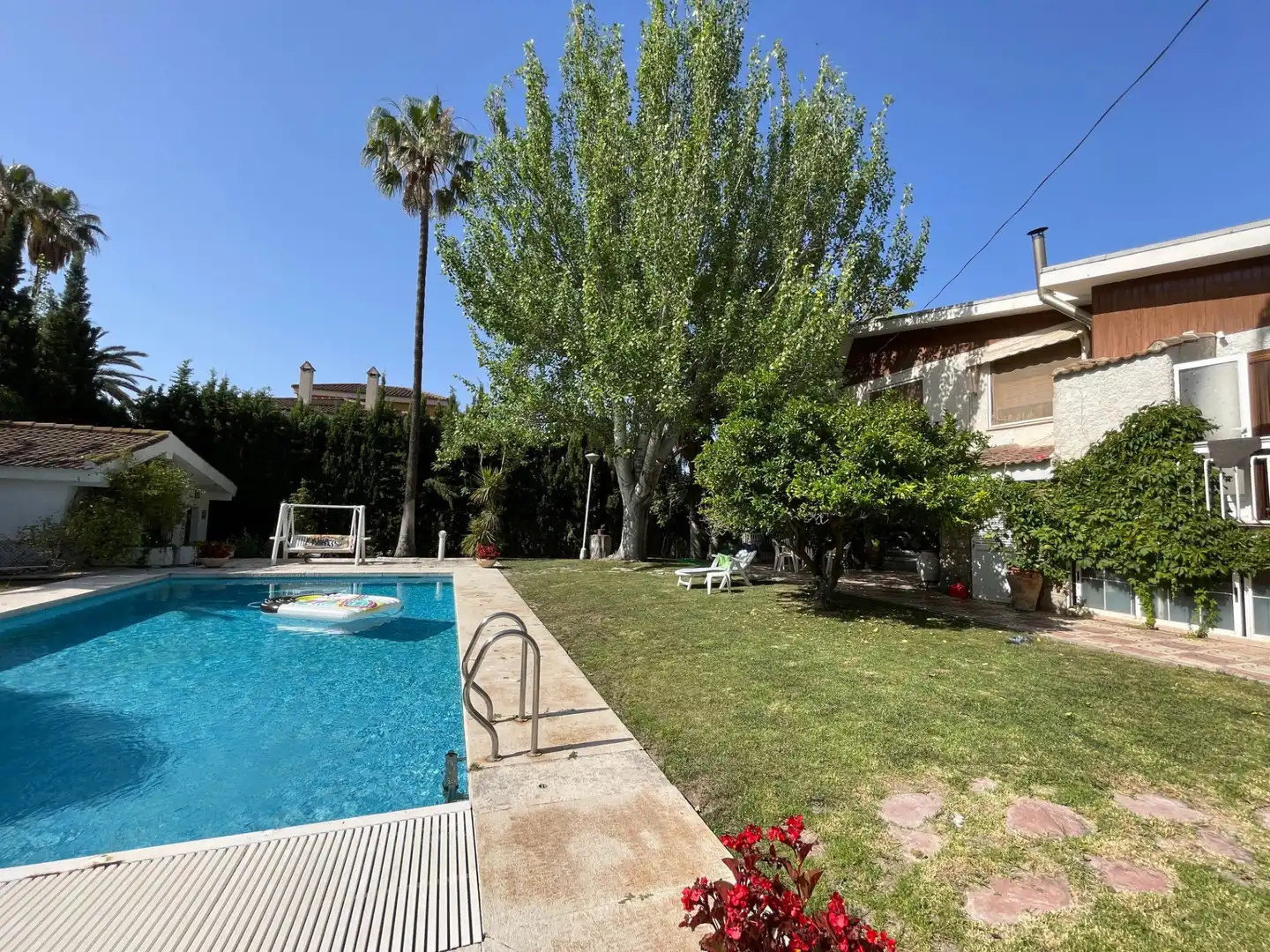 Piscina de Casa o chalet en venta en Petrer con Aire acondicionado, Calefacción y Jardín privado