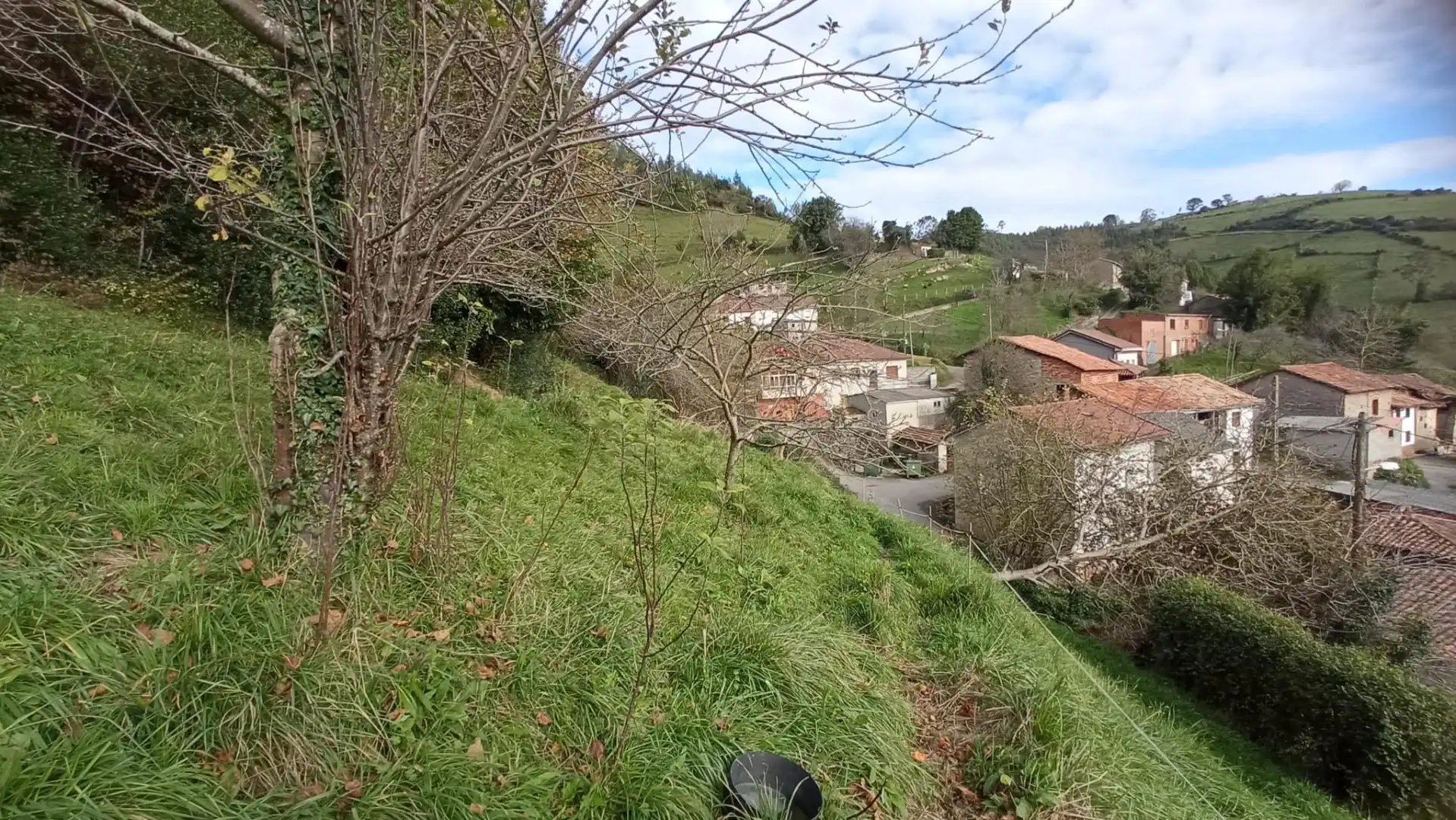 Finca rústica en venta en Sariego con Jardín privado y Amueblado